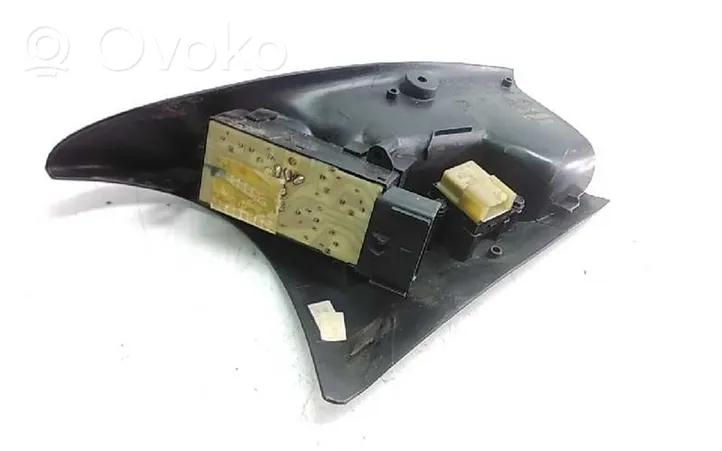 Chrysler Voyager Interruttore di controllo dell’alzacristalli elettrico 685462B