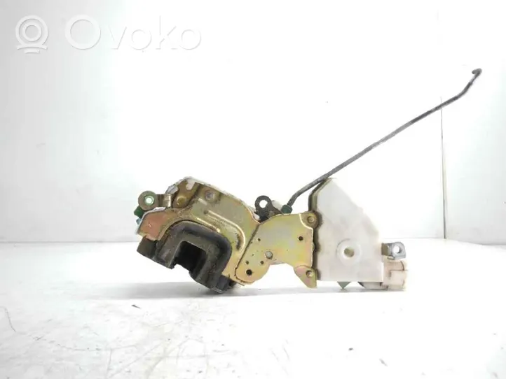 Nissan Almera Etuoven lukko 8055389918