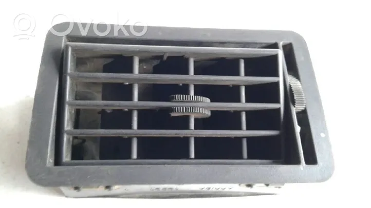 Seat Ibiza I (021A) Grille d'aération centrale 