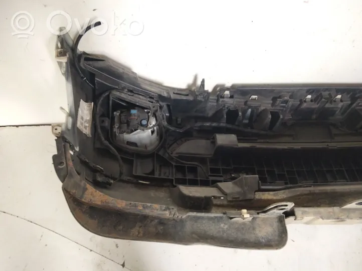 Land Rover Discovery 5 Front bumper LR064191