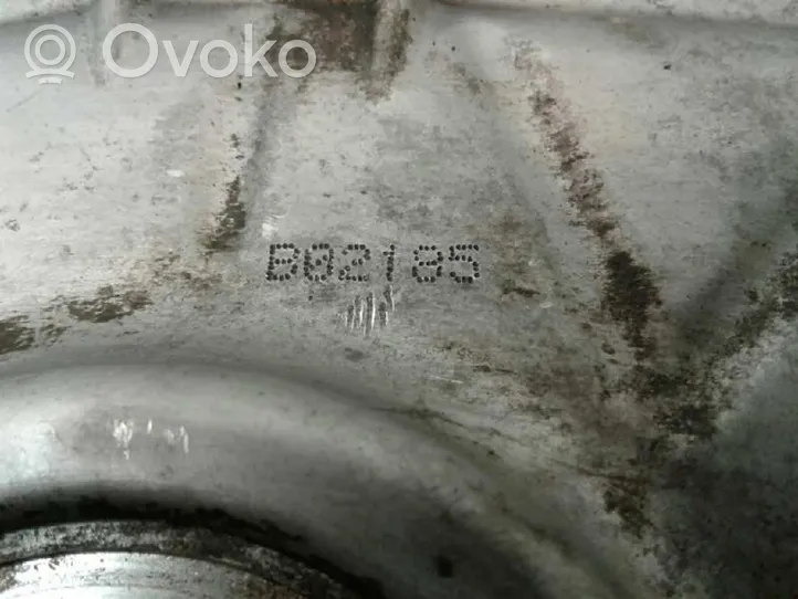 Toyota Auris E180 Osłona łańcucha rozrządu 011000433248