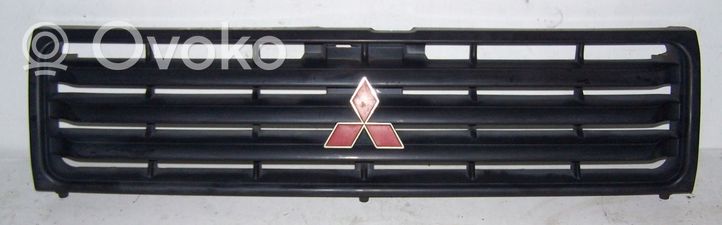 Mitsubishi Shogun Front grill 