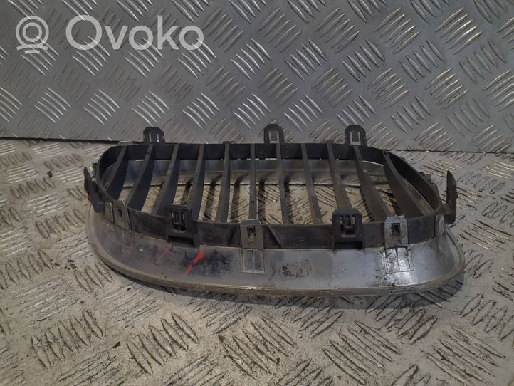 BMW 5 E60 E61 Atrapa chłodnicy / Grill 51137027061