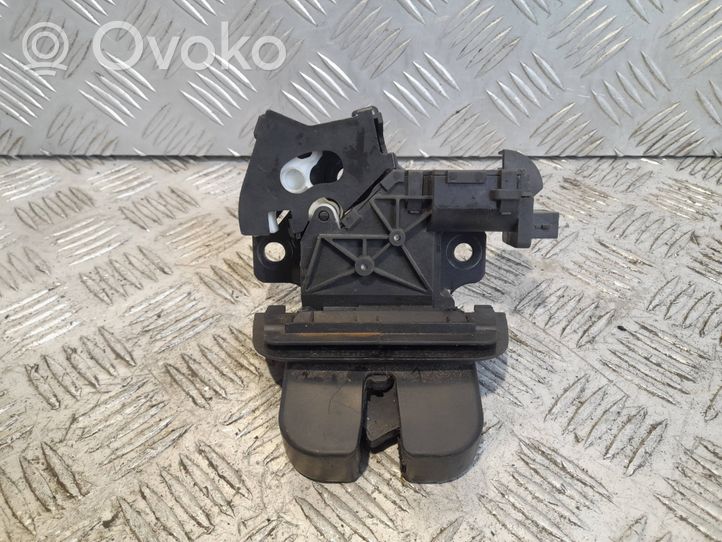 Audi A4 S4 B7 8E 8H Loading door lock 8P4827505C