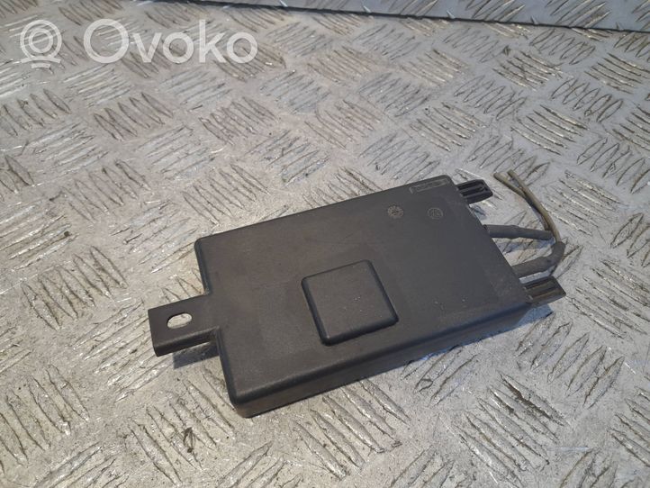 Volkswagen Touareg I Antenna control unit 7L6035507L