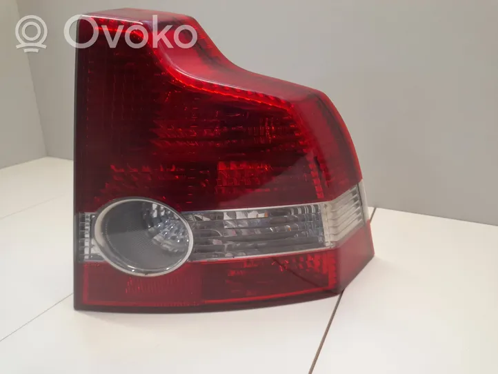 Volvo S40 Aizmugurējais lukturis virsbūvē 30698913