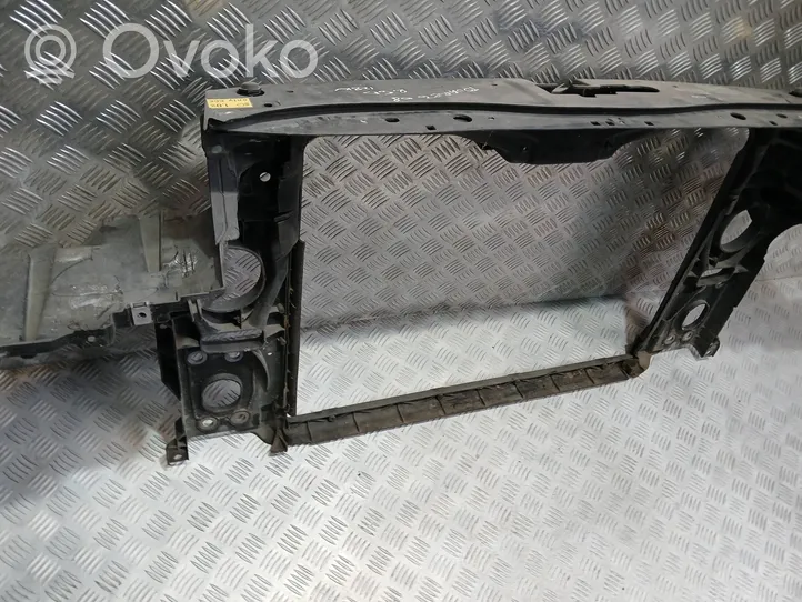 Volkswagen Touareg I Radiator support slam panel 7M3010207