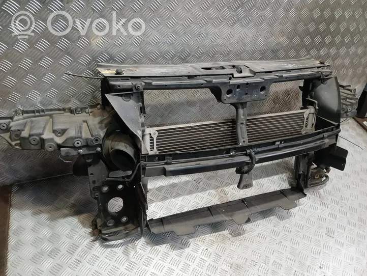 Volkswagen Touareg I Radiator support slam panel 7M3010207