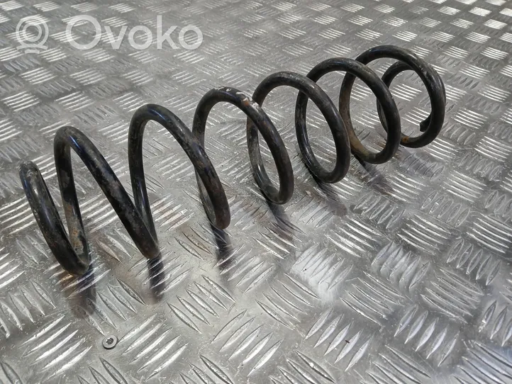 Volkswagen Golf IV Rear coil spring 