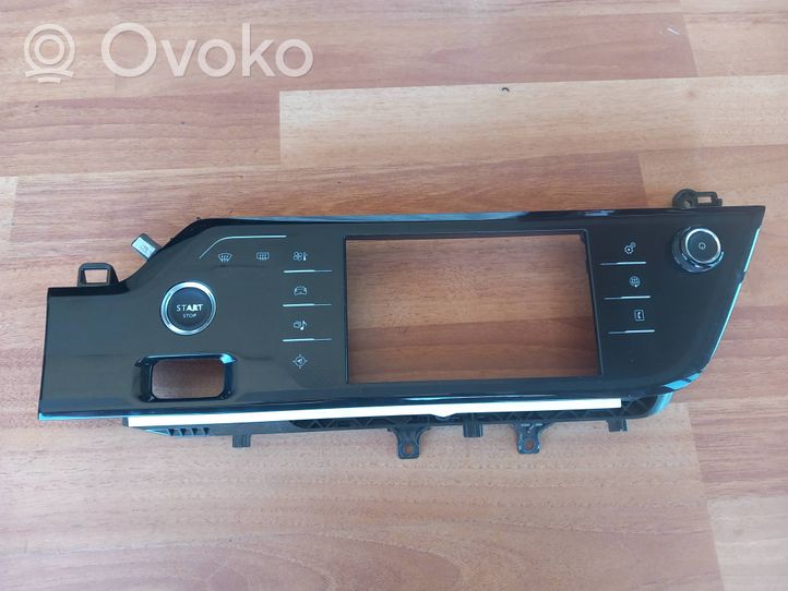 Citroen C4 II Picasso Konsola środkowa / Radio / GPS 98011194XU