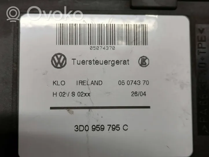 Volkswagen Touareg I Rear door window regulator motor 3D0959795C