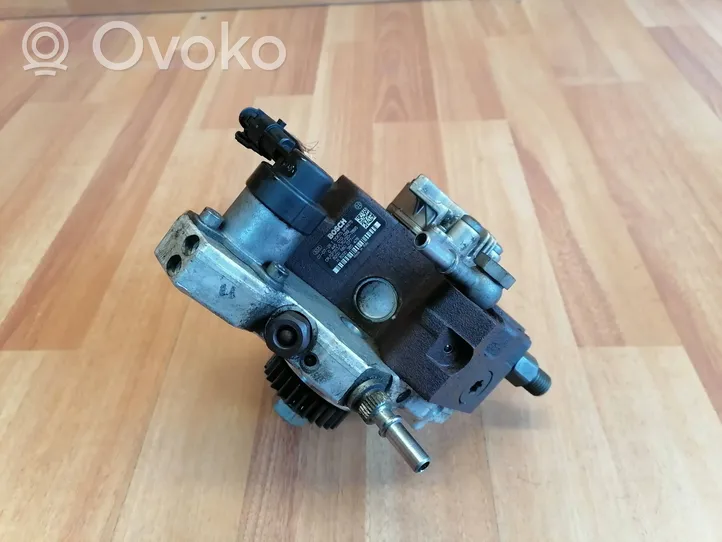 Opel Vivaro Fuel injection high pressure pump 8200680077