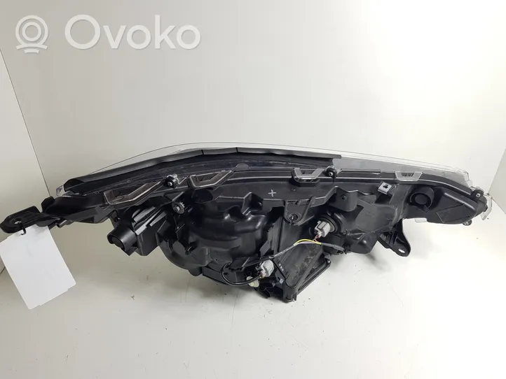 Toyota RAV 4 (XA50) Faro/fanale 8990742040