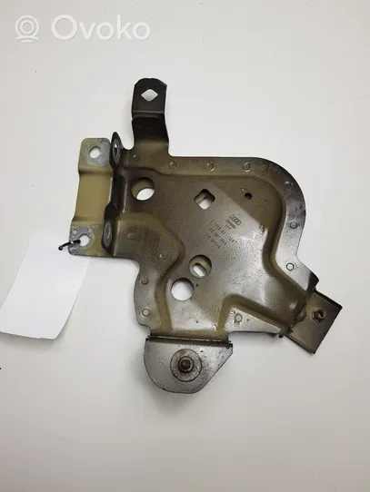 Audi e-tron Supporto di montaggio del parafango 4KE821467