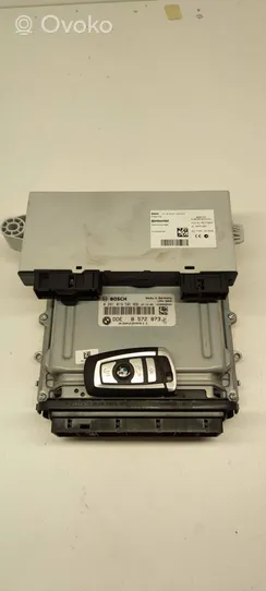 BMW 6 F12 F13 Komputer / Sterownik ECU i komplet kluczy 8572873