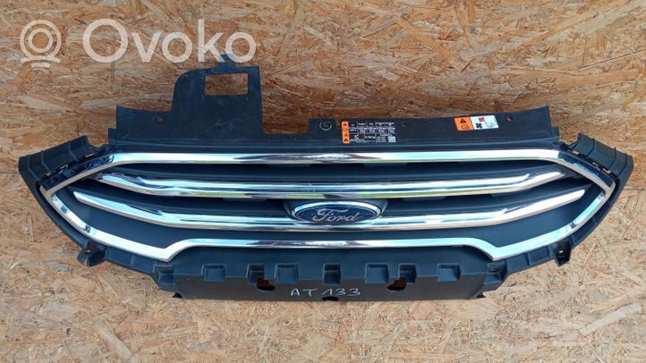 Ford Escort Grille calandre supérieure de pare-chocs avant GN15-17B968-EW