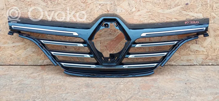 Renault Megane IV Grille calandre supérieure de pare-chocs avant 622568380R