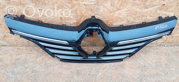 Renault Megane IV Grille calandre supérieure de pare-chocs avant 622568380R