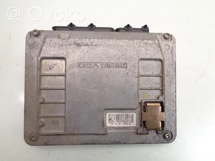 Volkswagen Polo IV 9N3 Unité de commande, module ECU de moteur 03D906023B