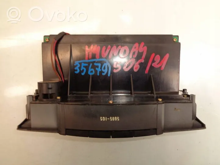 Hyundai Trajet Climate control unit 972503A