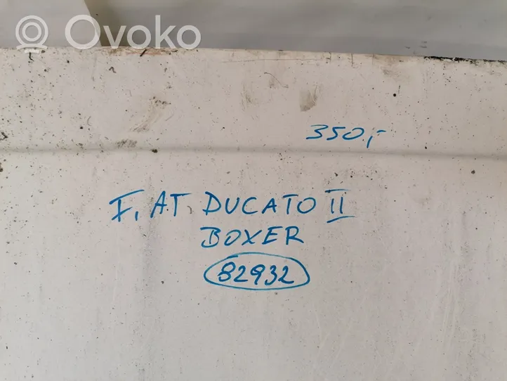 Fiat Ducato Takaluukun/tavaratilan spoileri 