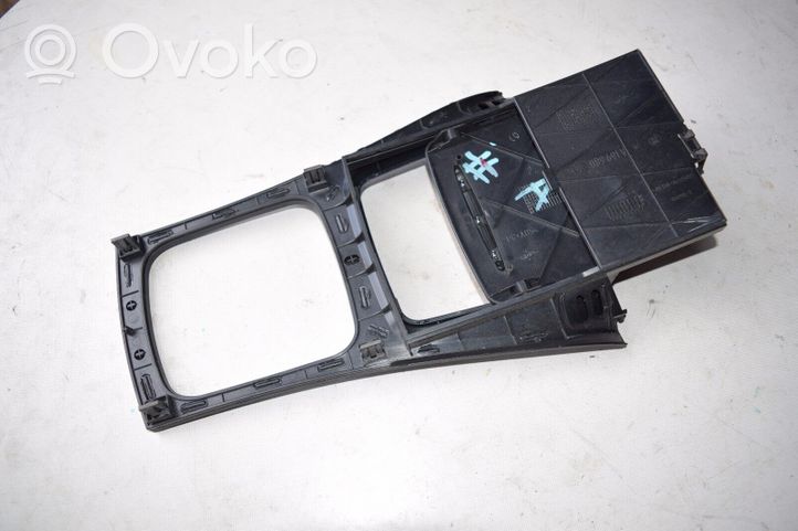 Mercedes-Benz A W169 Contour de levier de vitesses A1696802107