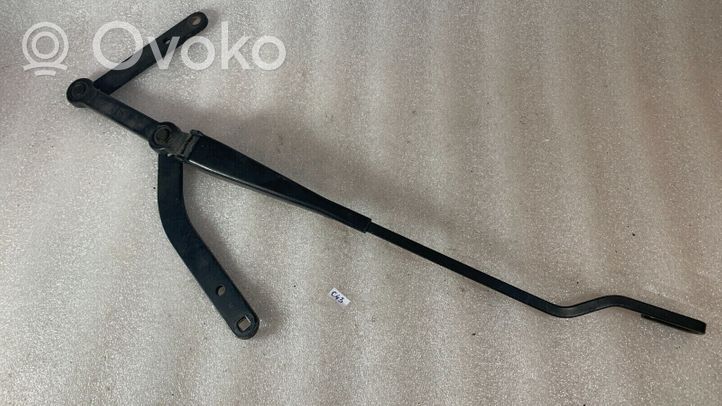 Mercedes-Benz C W202 Front wiper blade arm A2038202044