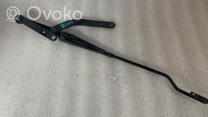 Mercedes-Benz C W202 Front wiper blade arm A2038202044