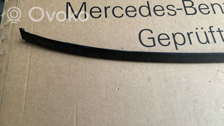 Mercedes-Benz C W203 Listwa dachowa A2037800256