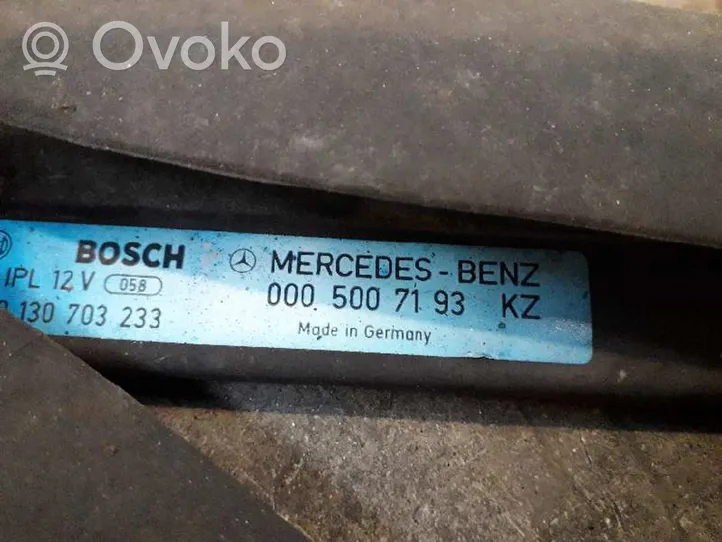 Mercedes-Benz E W124 Elektrinis radiatorių ventiliatorius 0130703233