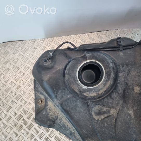 BMW 7 E65 E66 Réservoir de carburant 0042864