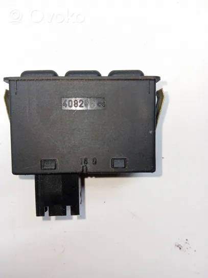 BMW 3 E36 Bouton de dégivrage pare-brise 8371020