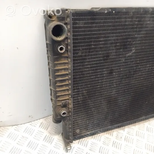 BMW 5 E34 Radiatore di raffreddamento 2243444