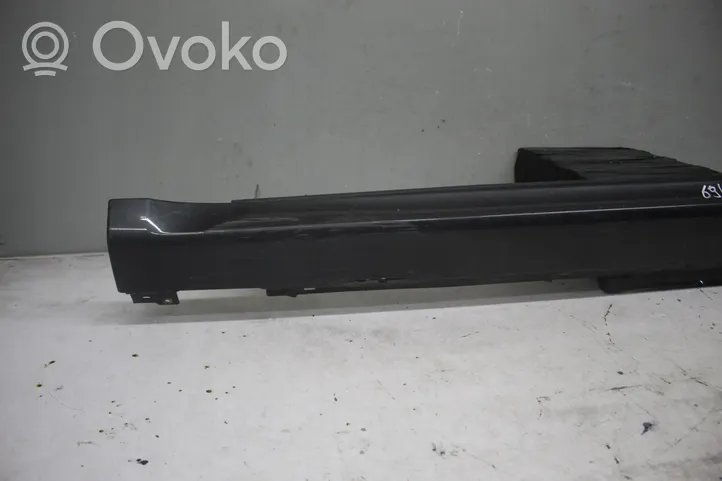 Porsche Macan Front sill (body part) LISTWA