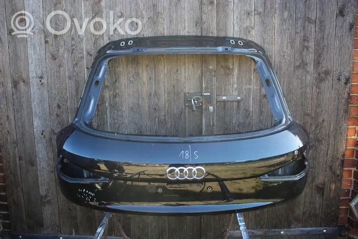 Audi Q3 8U Takaluukun/tavaratilan kansi KLAPA