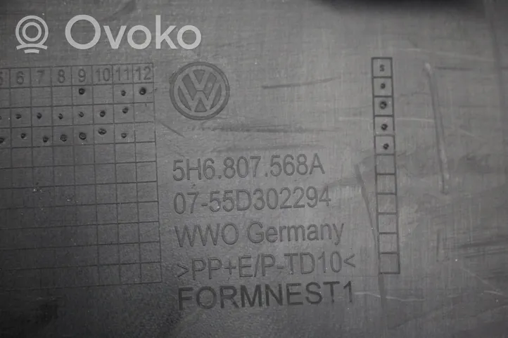 Volkswagen Golf VIII Apdailinė galinio bamperio juosta 