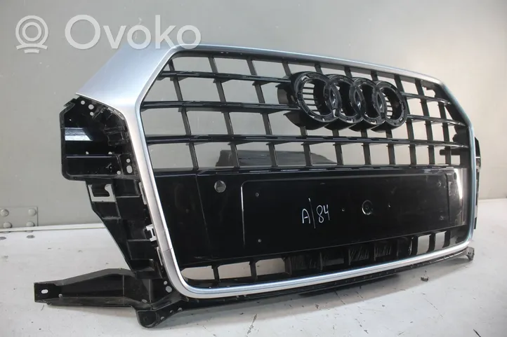 Audi Q3 8U Etusäleikkö 8U0853653