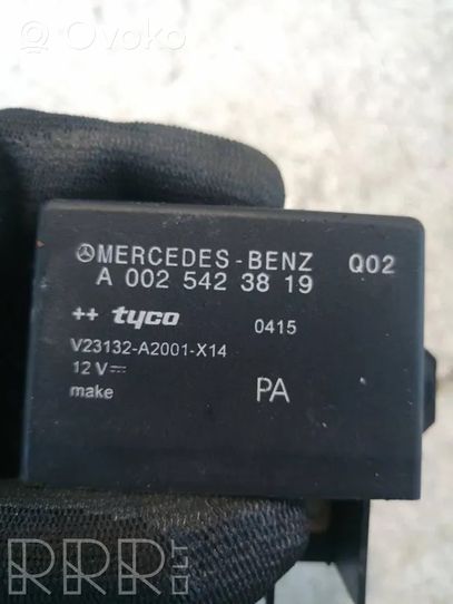 Mercedes-Benz E W211 Relè di ricarica A0025423819