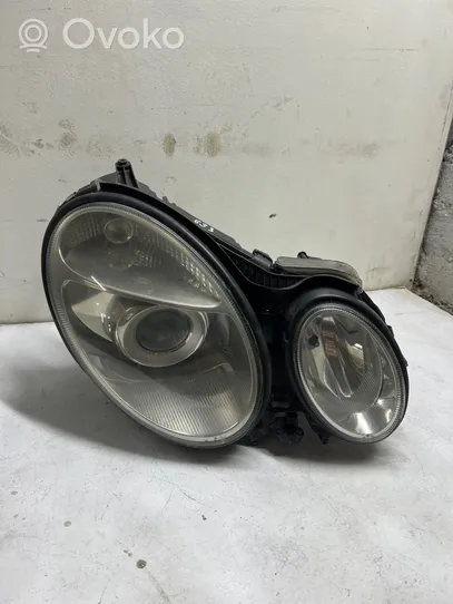 Mercedes-Benz E W211 Phare frontale 305148