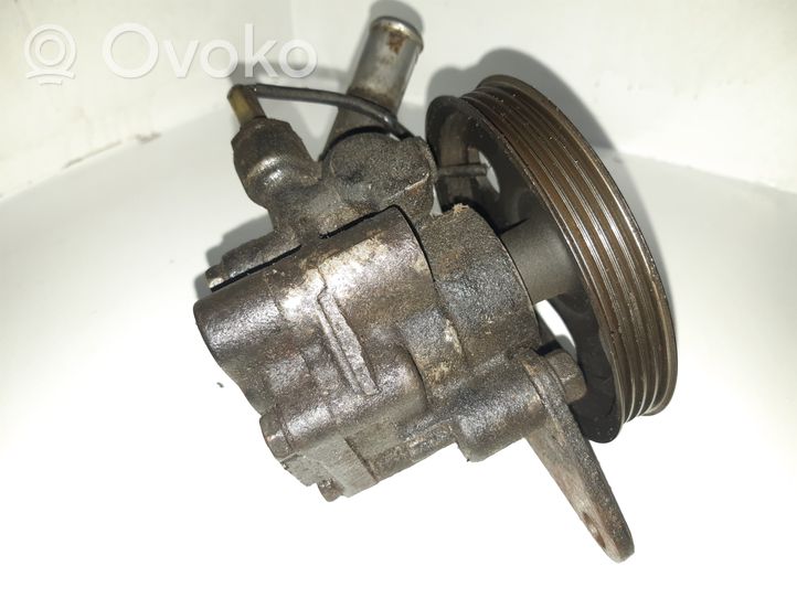 Mazda 323 F Pompe de direction assistée 