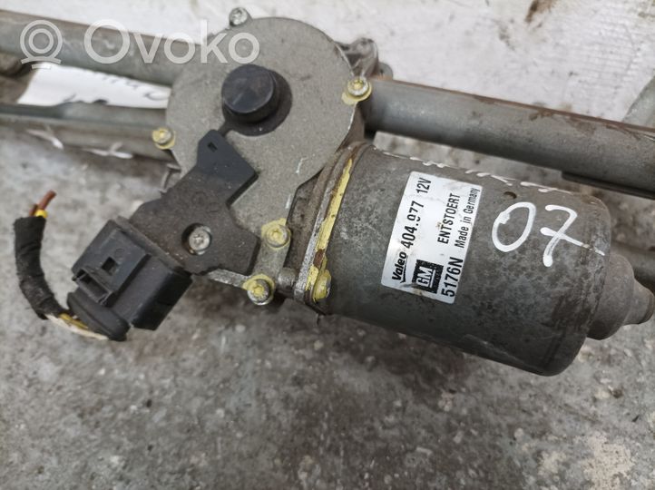 Opel Zafira B Tringlerie et moteur d'essuie-glace avant 404977