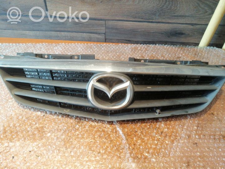 Mazda 626 Etupuskurin ylempi jäähdytinsäleikkö 9900010203