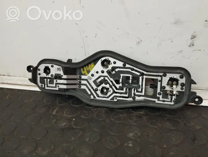 Toyota Proace Priekinių vietų apšvietimo žibintas 00197257