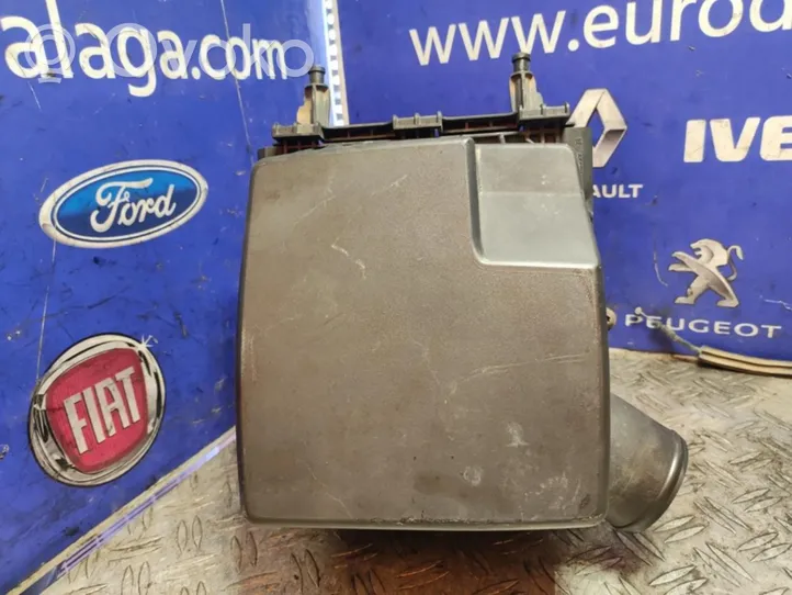 Opel Corsa D Ilmansuodatin 55557185