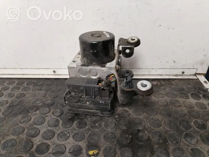 Volvo XC70 ABS-pumppu P30681619