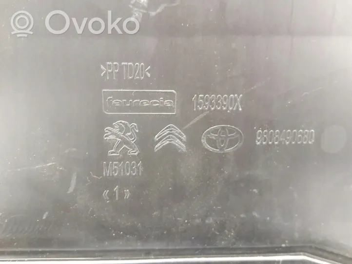 Toyota Proace Radiatoru panelis (televizors) 