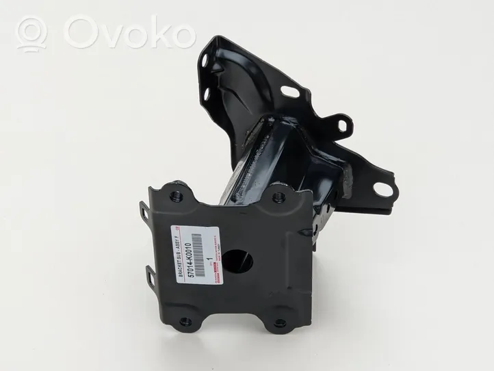 Toyota Yaris XP210 Kita išorės detalė 57014-K0010