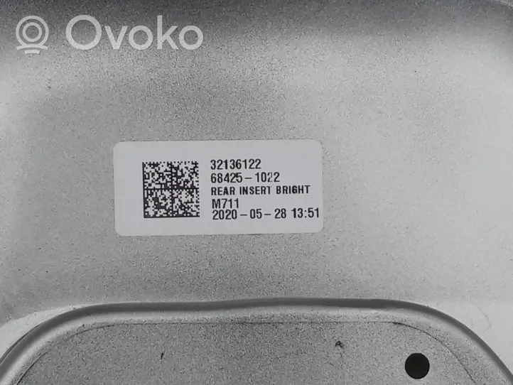 Volvo XC40 Lame de pare-chocs avant 32136122