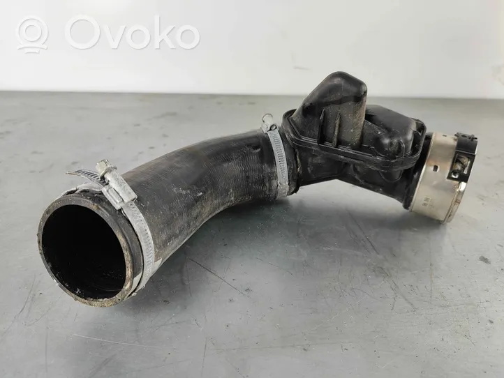 Volvo XC60 Tube d'admission de tuyau de refroidisseur intermédiaire 32325480