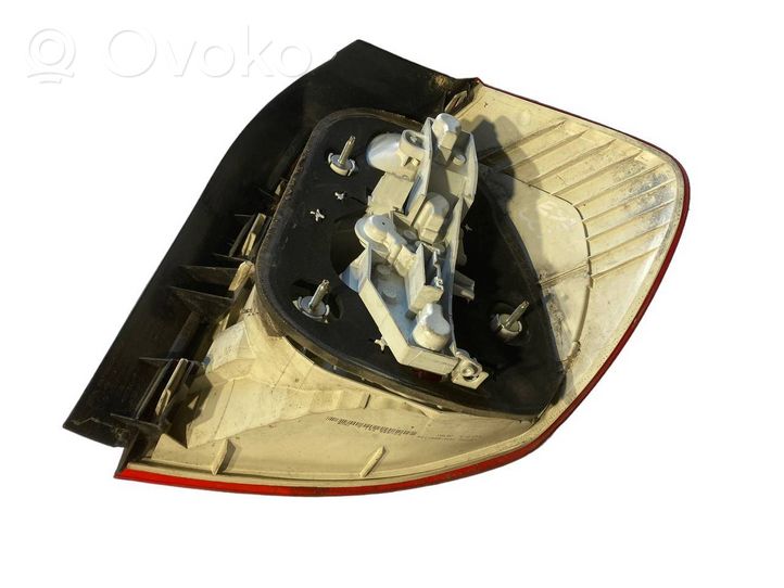 BMW 1 E81 E87 Lampa tylna 6924501